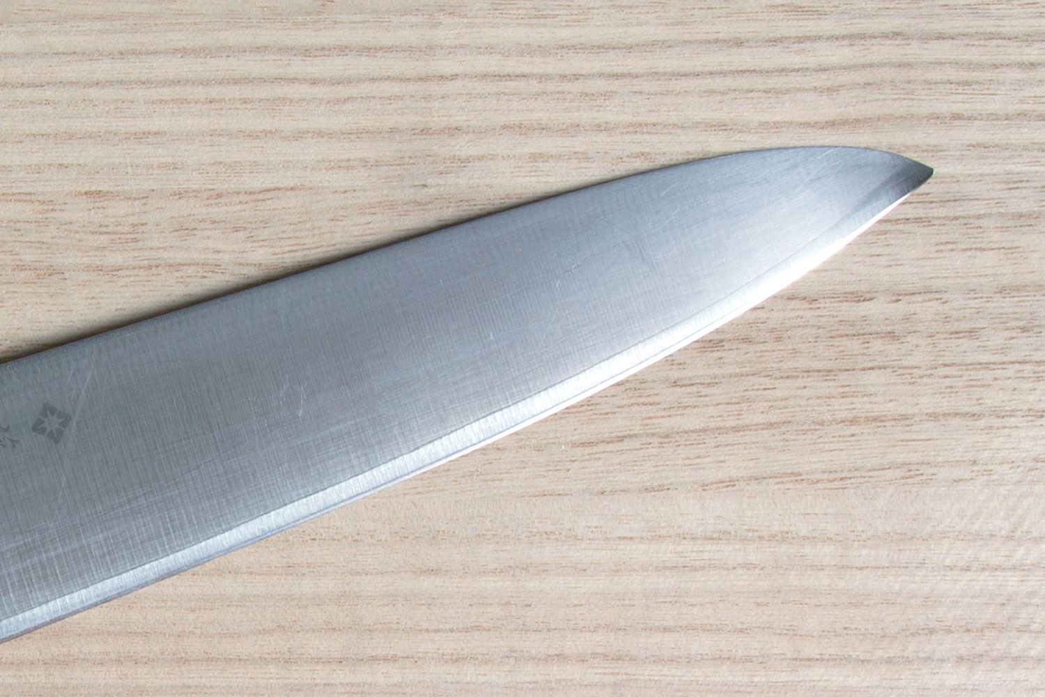 Repair tip and re-sharpening Tojiro DP Chef's Knife 210 mm photo 2